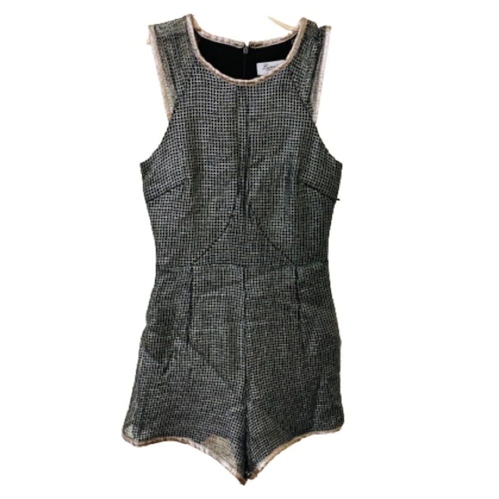 NWOT Lumier by Bariano Shorts Romper - Pewter/Black - Size XS